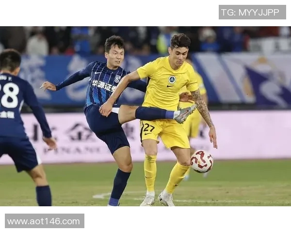 成都蓉城迎战青岛西海岸拜合拉木全力争胜展现球队实力与斗志 成都蓉城迎战青岛西海岸拜合拉木全力争胜展现球队实力与斗志