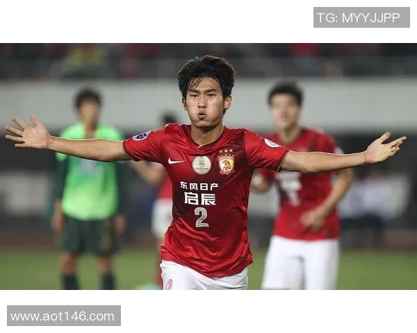 廖力生凭借出色防守成功抢断助力球队逆转局势展现卓越球技 廖力生凭借出色防守成功抢断助力球队逆转局势展现卓越球技