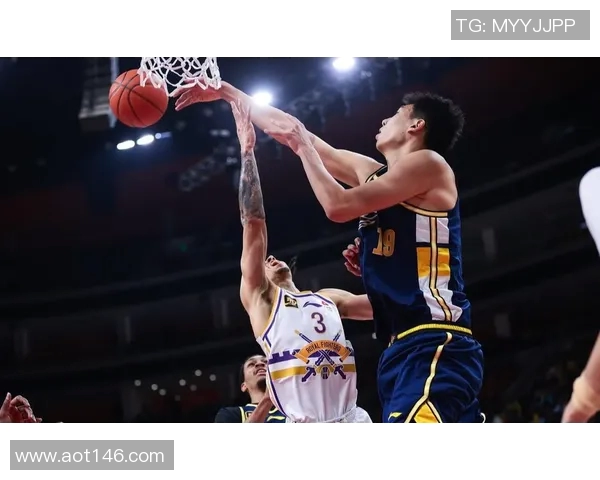 广东宏远四连胜大捷!94比75战胜上海男篮,展现强劲实力 广东宏远四连胜大捷!94比75战胜上海男篮,展现强劲实力