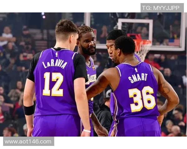 湖人胜开拓者止颓势,重回巅峰之路 湖人胜开拓者止颓势,重回巅峰之路